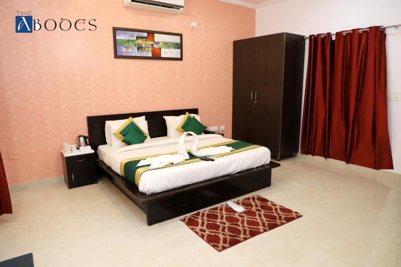 The Abodes House Hotel Greater Noida Exterior photo