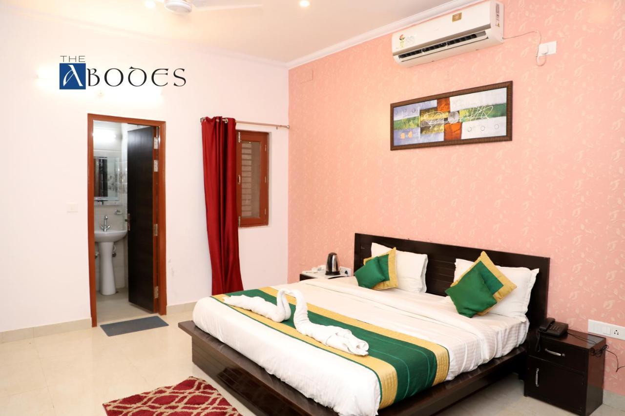 The Abodes House Hotel Greater Noida Exterior photo